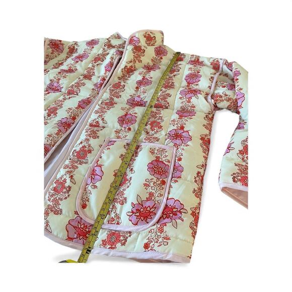 Floral Quilted Jacket in cream with a pink pipe trim | Small - Picture 3 of 5